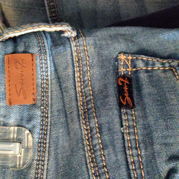 Seven 7 women's size 12 distressed bootcut jeans - Picture 3 of 5